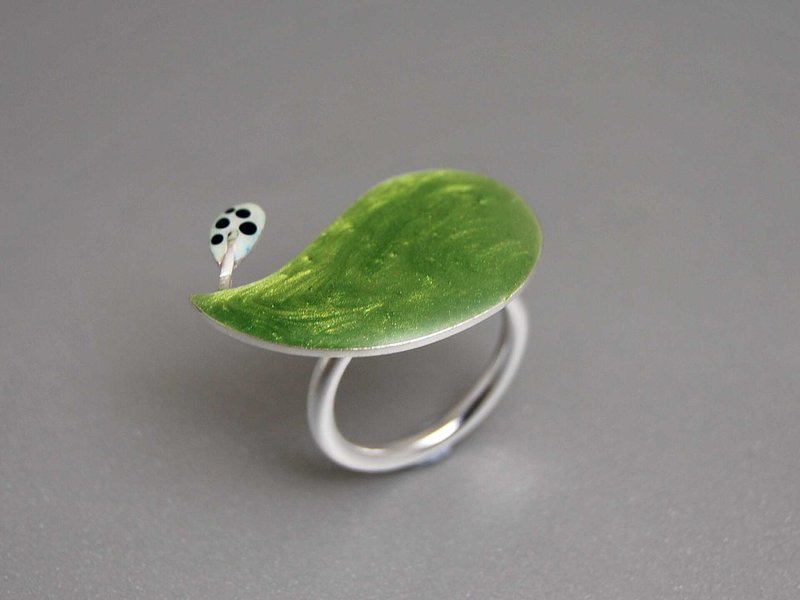 纯银搪瓷彩森女春天抽象可调节戒指 绿地与树 设计生日表白爱情纪念日礼物 E9032 | 希腊原创手工饰品 This and That - 戒指 - 珐琅 