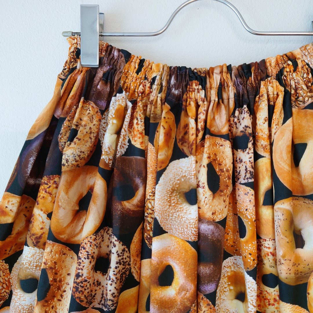 Lots of delicious bagels Skirt / 均码 / 美国布料 / 日本制造 纯棉 100% - 裙子 - 棉 黑色