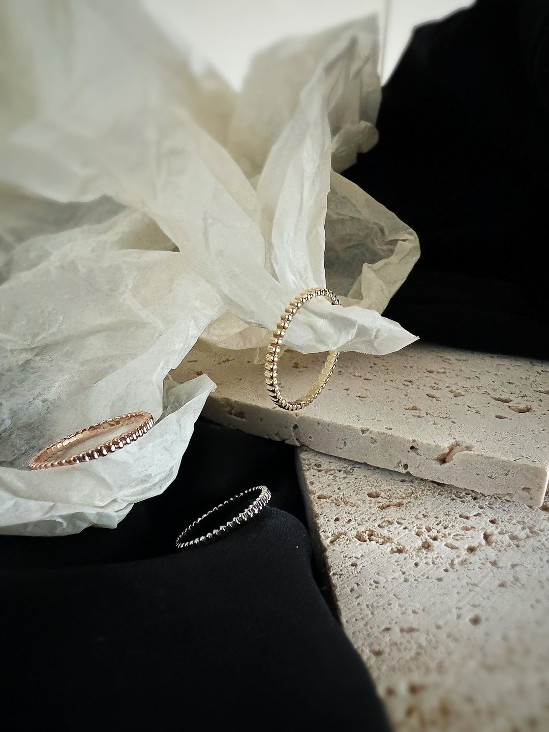 星砂戒指 Sand Ring- 14K纯金戒指 - 戒指 - 贵金属 金色