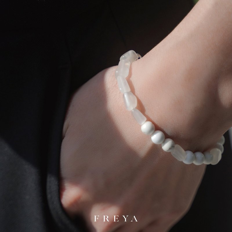 FREYA 白松石手链-月光石 能量水晶宝石 平静情绪 正能量心灵平衡 - 手链/手环 - 水晶 