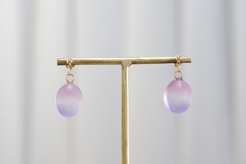 树脂艺术 仿海玻璃风格耳环 - 蛇蝎美人 (Femme Fatale) - 耳环/耳夹 - 树脂 粉红色