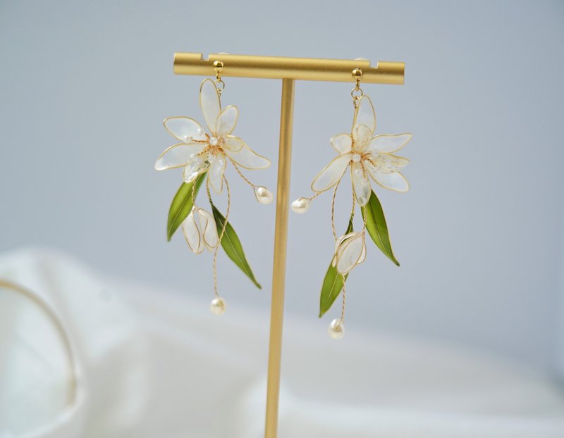 陌上花开 - 手工树脂耳环婚礼 - 耳环/耳夹 - 树脂 白色