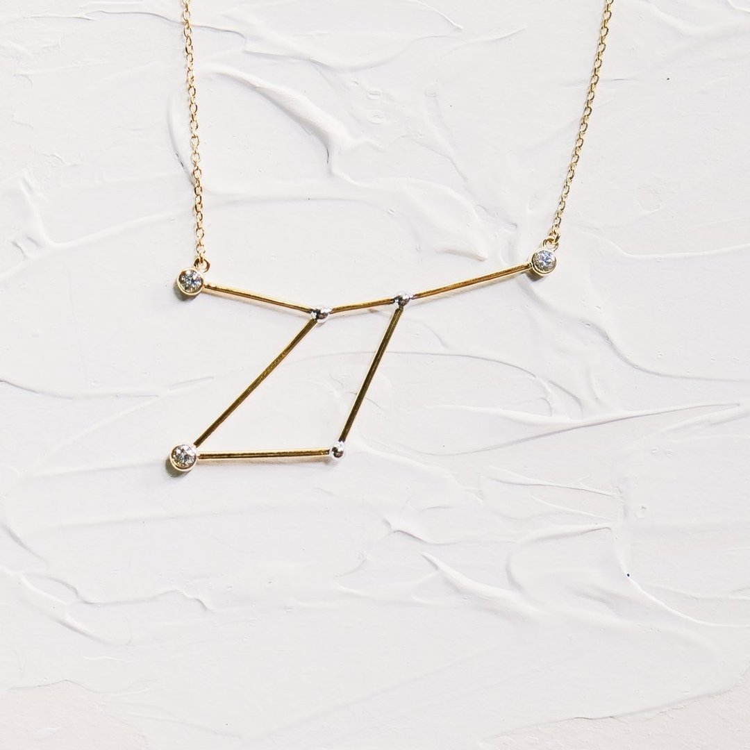 CANCER NECKLACE 简约巨蟹座项鍊 - 项链 - 其他金属 金色