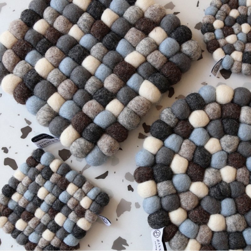 寂静蔚蓝 | 尼泊尔手工羊毛毡杯锅垫 - 摆饰 - 羊毛 多色