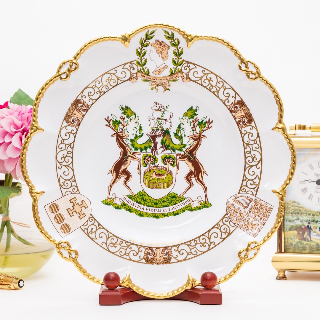 英国制Caverswall 荣耀之城1977 女王银禧授衔限量纪念骨瓷盘 - 墙贴/壁贴 - 瓷 