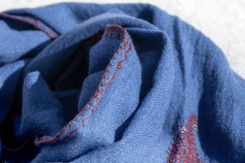 Pashmina 克什米尔 喀什米尔Cashmere/羊绒围巾/纯羊毛围巾披巾/戒指绒披肩 情人节围巾 圣诞节-刺绣花朵 - 围巾/披肩 - 羊毛 多色