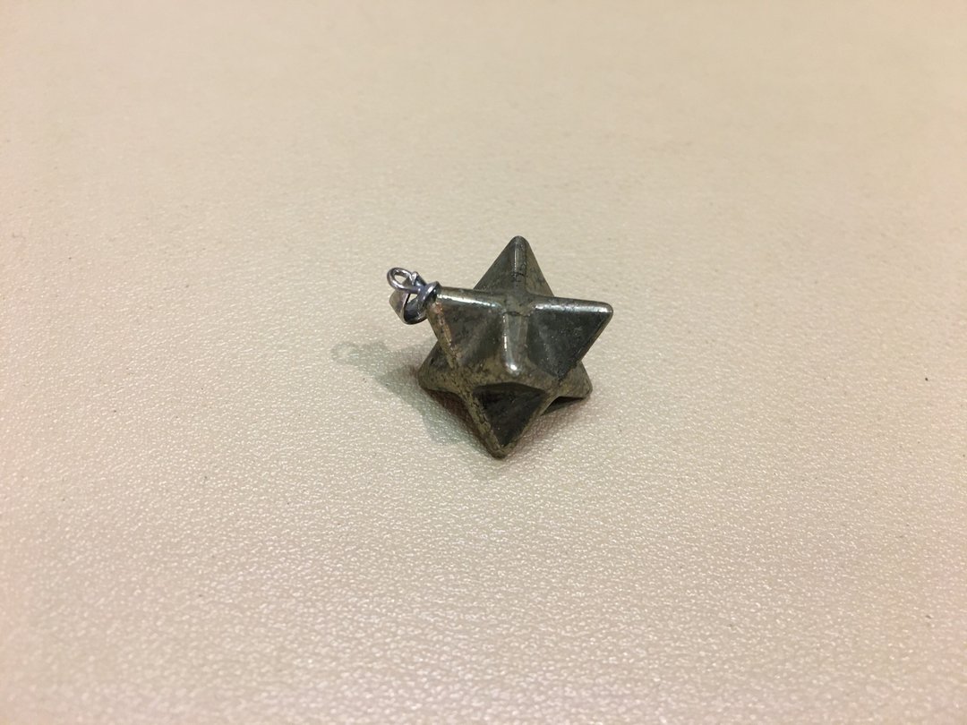 黄铁矿梅尔卡巴吊饰 - 手链/手环 - 水晶 
