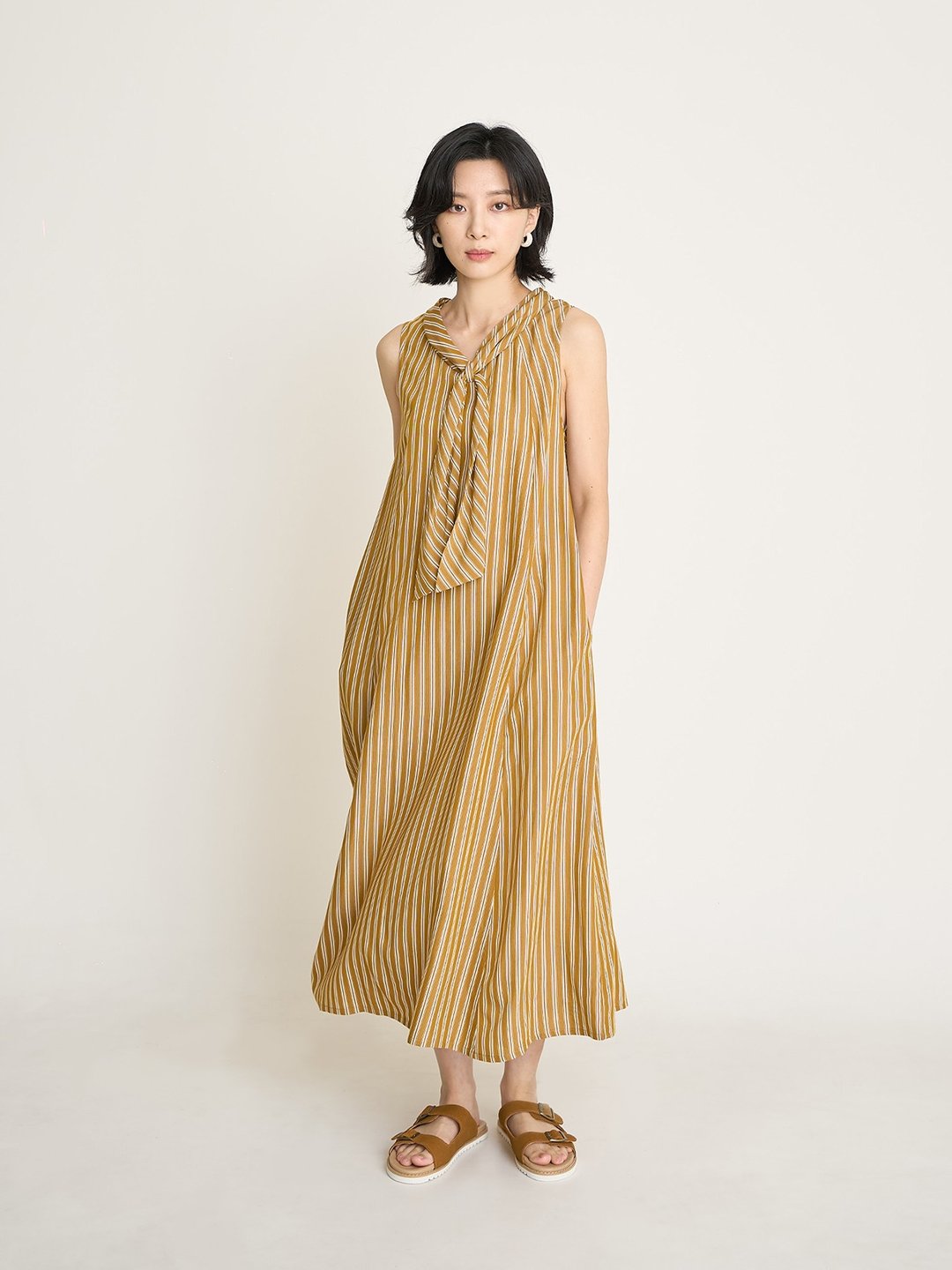 PINKOI ONLY 百叶领巾多穿洋装-叶茶 - 洋装/连衣裙 - 其他人造纤维 黄色