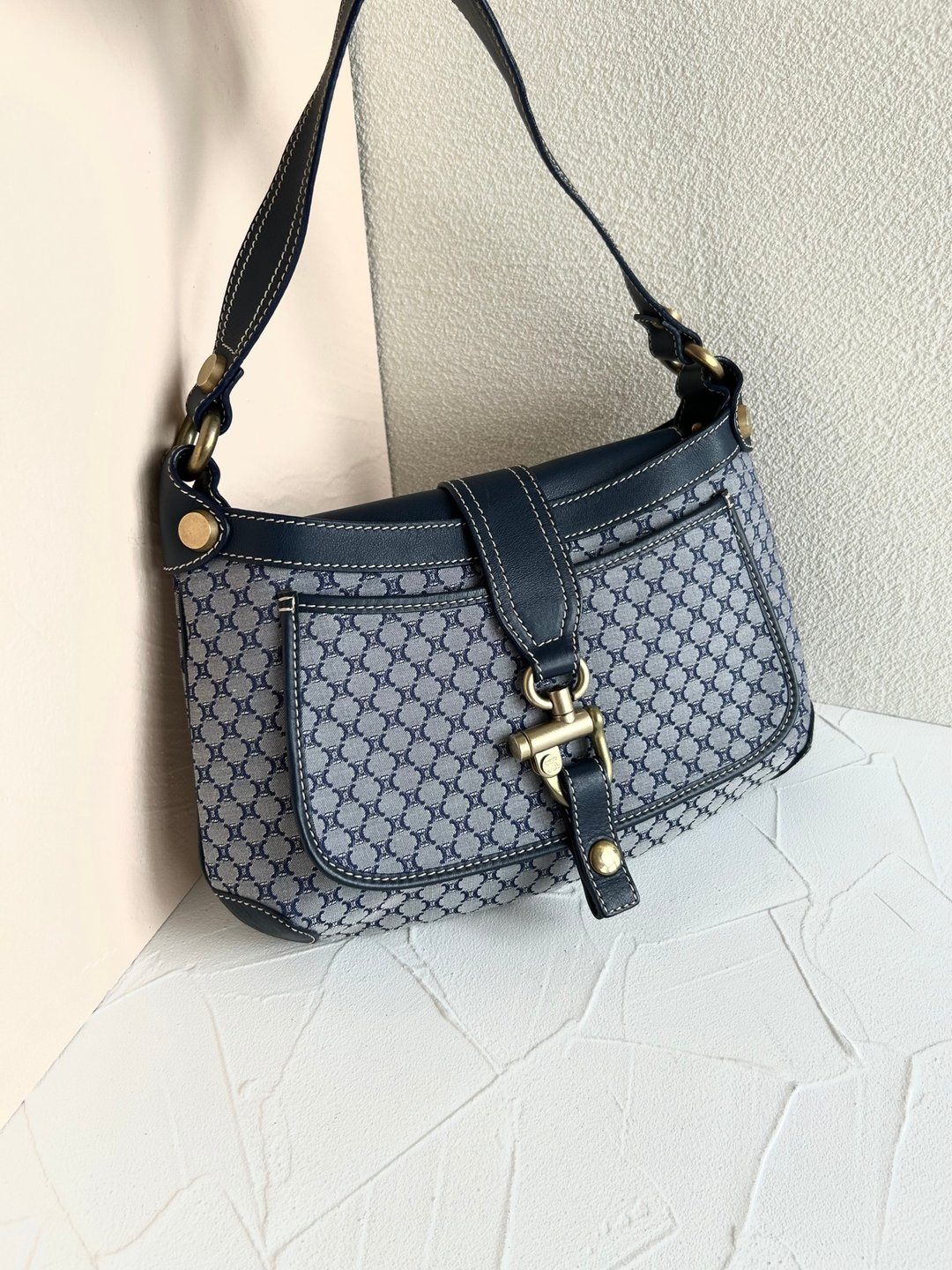 绝版古董包 Celine 蓝黑色老花 Hobo 腋下包 单肩包 侧背包 中古包 - 侧背包/斜挎包 - 真皮 蓝色