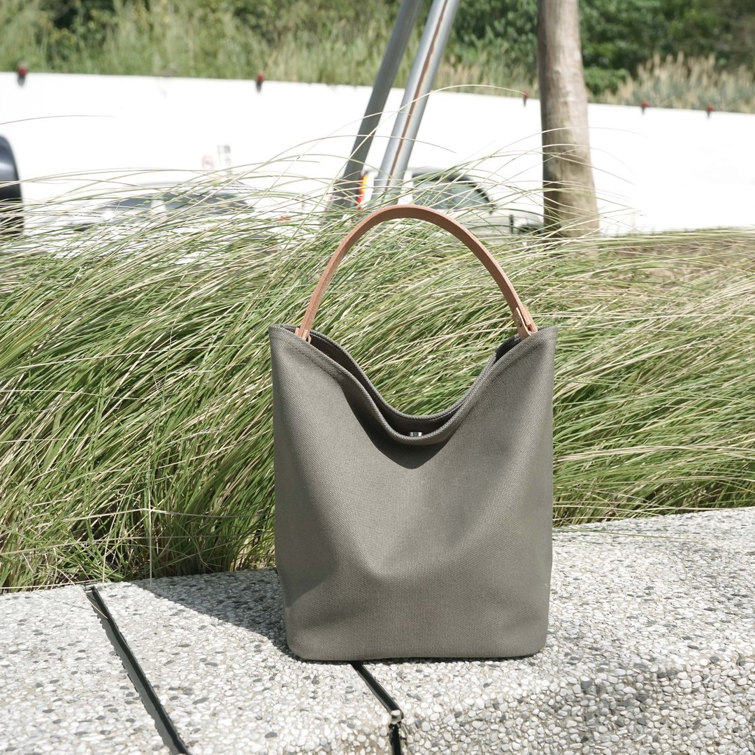 质感帆布 MINI 水桶包 Mini bucket bag #46 深橄榄绿 - 束口袋双肩包 - 棉 绿色