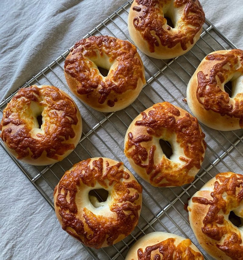 新鲜手作－起士贝果 5入 - 面包/吐司 - 其他材质 咖啡色