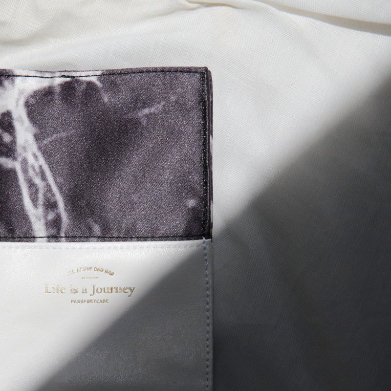 皮革拼接 烫金云石布 黑白旅行护照夹 - 护照夹/护照套 - 真皮 黑色