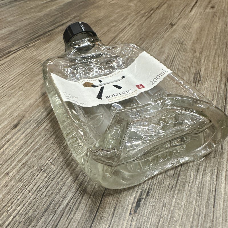 ROKU 六 日本琴酒 酒瓶盘 纪念收藏盘 - 收纳用品 - 玻璃 