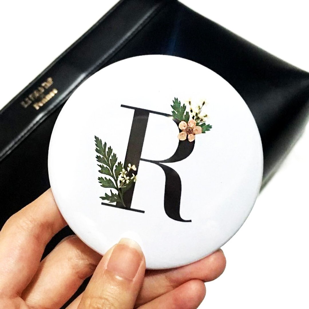 Reverie押花字母镜子-R - 彩妆刷具/镜子/梳子 - 植物．花 粉红色