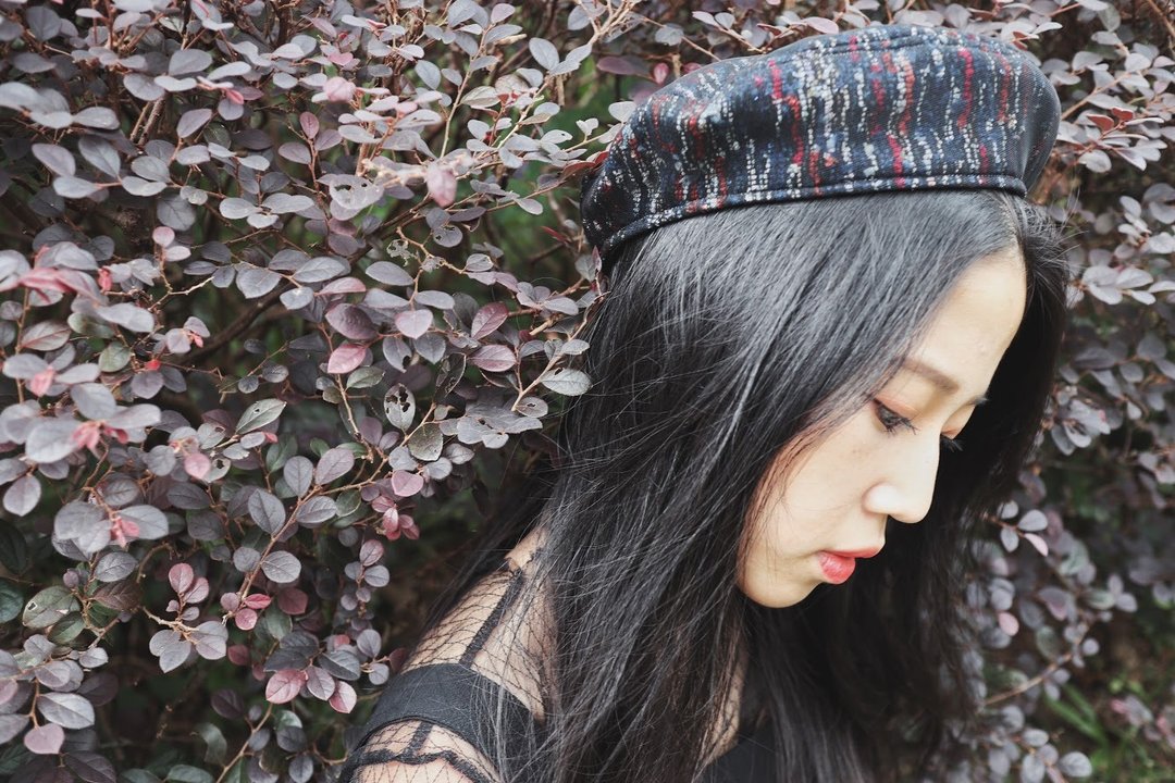 Round Shape Beret Hat | 圆顶画家帽 | 蓝白橙红条纹加黑色Mesh - 帽子 - 聚酯纤维 多色