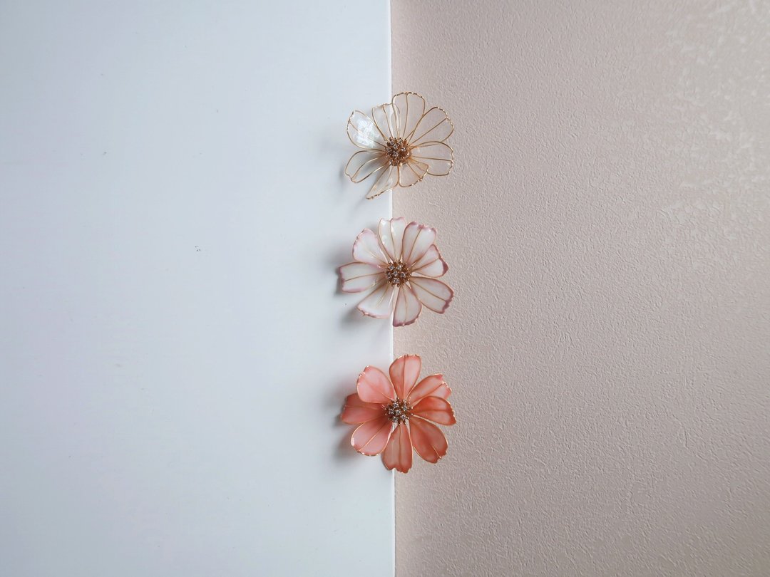 夏日波斯菊 -手作水晶花 树脂饰品 礼物 闺蜜饰品 - 耳环/耳夹 - 树脂 多色
