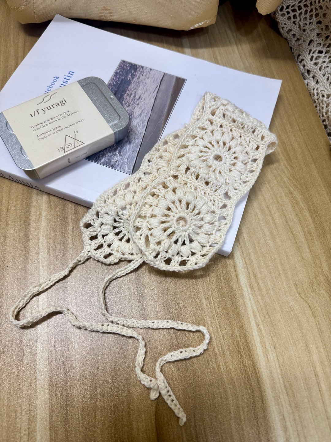 MUMU 日系优雅白雏菊钩织发带 发带 钩织 HANDMADE - 发带/发箍 - 棉 白色