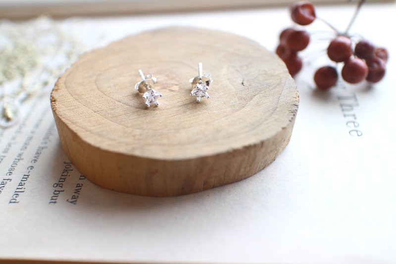 小星星-纯银耳环 - 耳环/耳夹 - 其他金属 银色