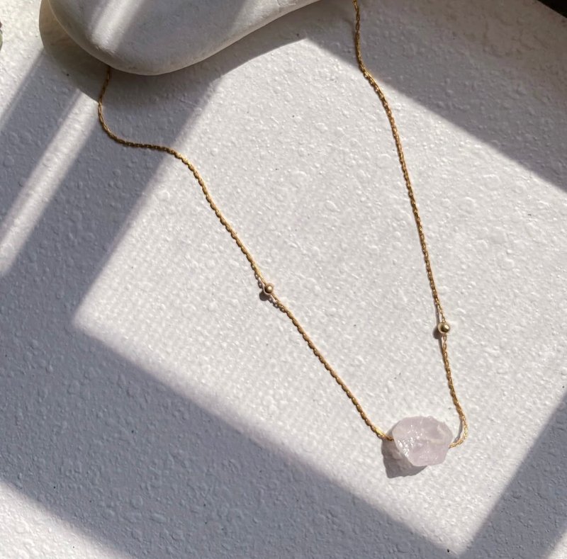 滑动金珠项链_原矿粉晶 - 项链 - 24k 金 