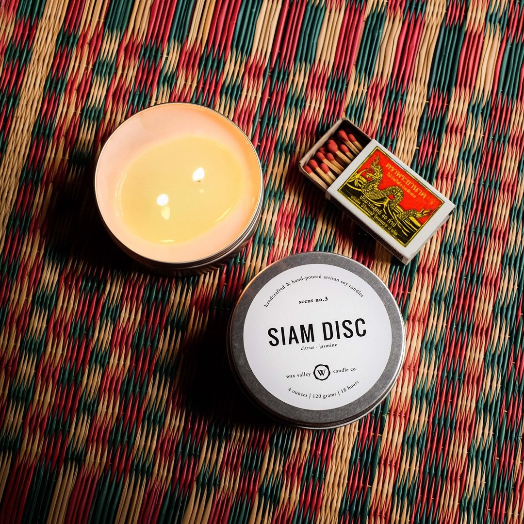 Soy Candle Siam Disc Blend Travel Tin - Jasmine &amp; Citrus - 蜡烛/烛台 - 其他材质 银色