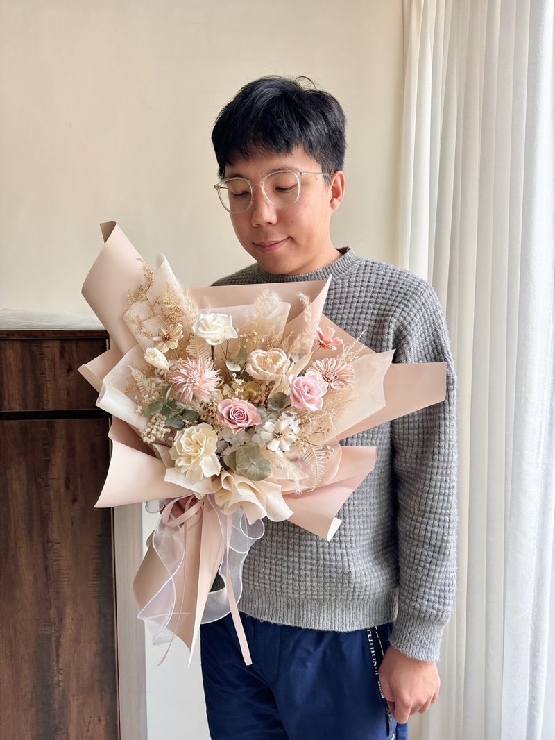 绵绵 永生花束 情人节花束 求婚 - 干燥花/捧花 - 植物．花 粉红色