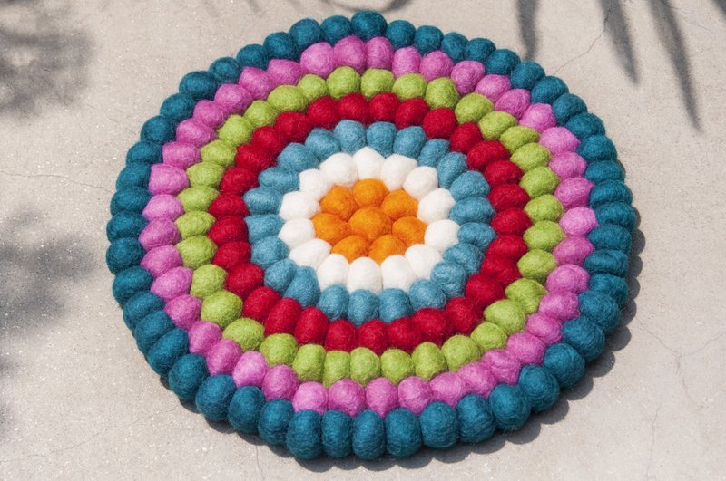 羊毛毡坐垫 羊毛毡地毯 羊毛毡球地垫 羊毛毡椅垫羊毛毡锅垫-彩虹 - 地垫/地毯 - 羊毛 多色