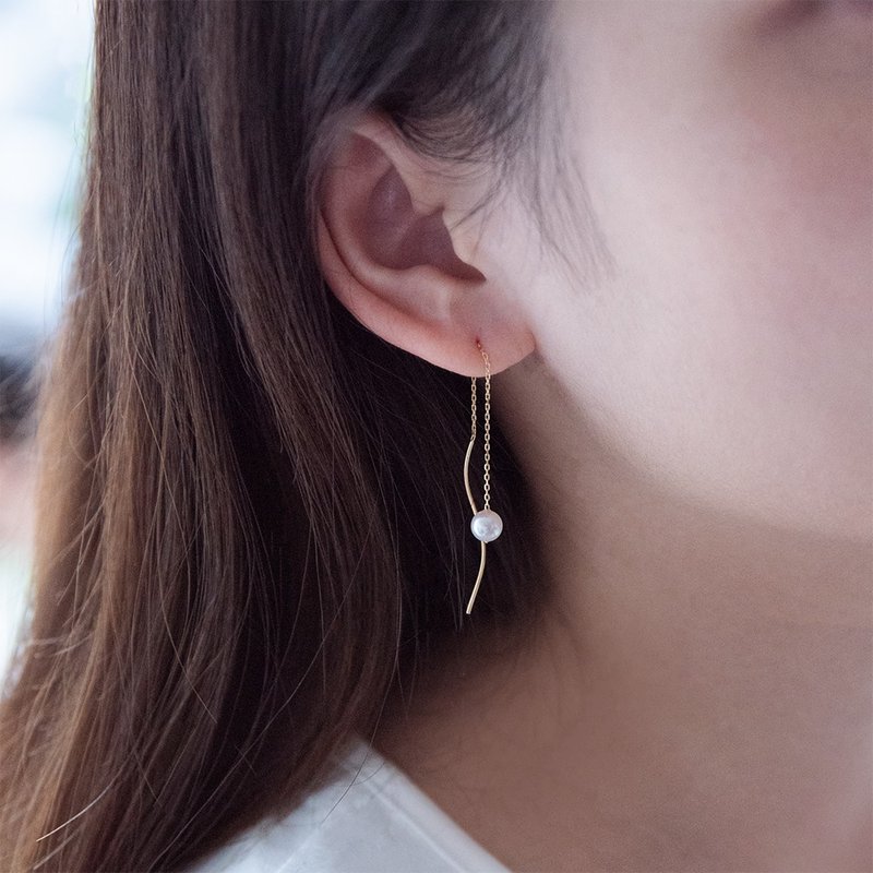 日本Akoya单珠曲线耳环 - 耳环/耳夹 - 贵金属 