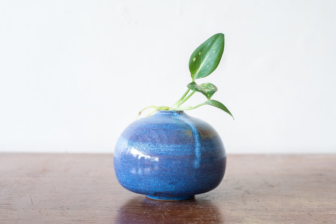 圆瓶・手拉坏小品花器・手作陶器 - 植栽/盆栽 - 陶 蓝色