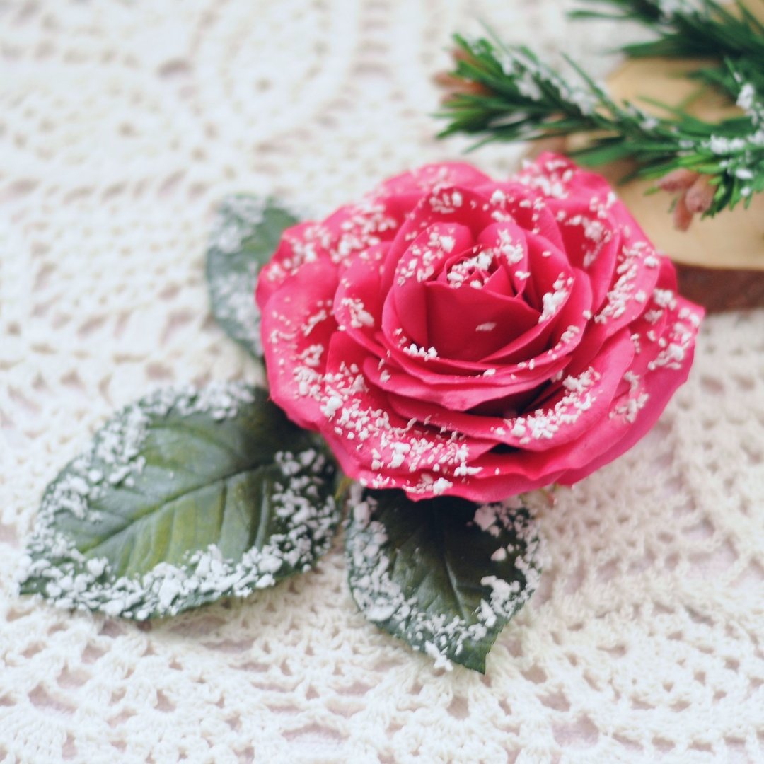 Flower hair comb. Red rose hair accessory. Wedding hair flower. 婚禮髮飾 - 发饰 - 其他材质 红色