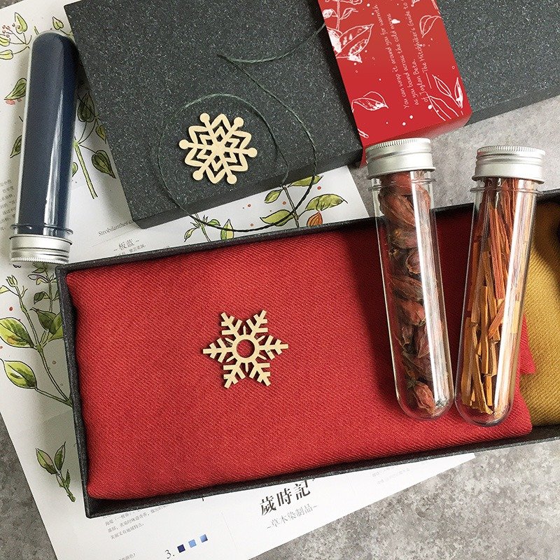 【岁时记】圍巾聖誕小禮盒（请勿单拍） - 其他 - 纸 黑色
