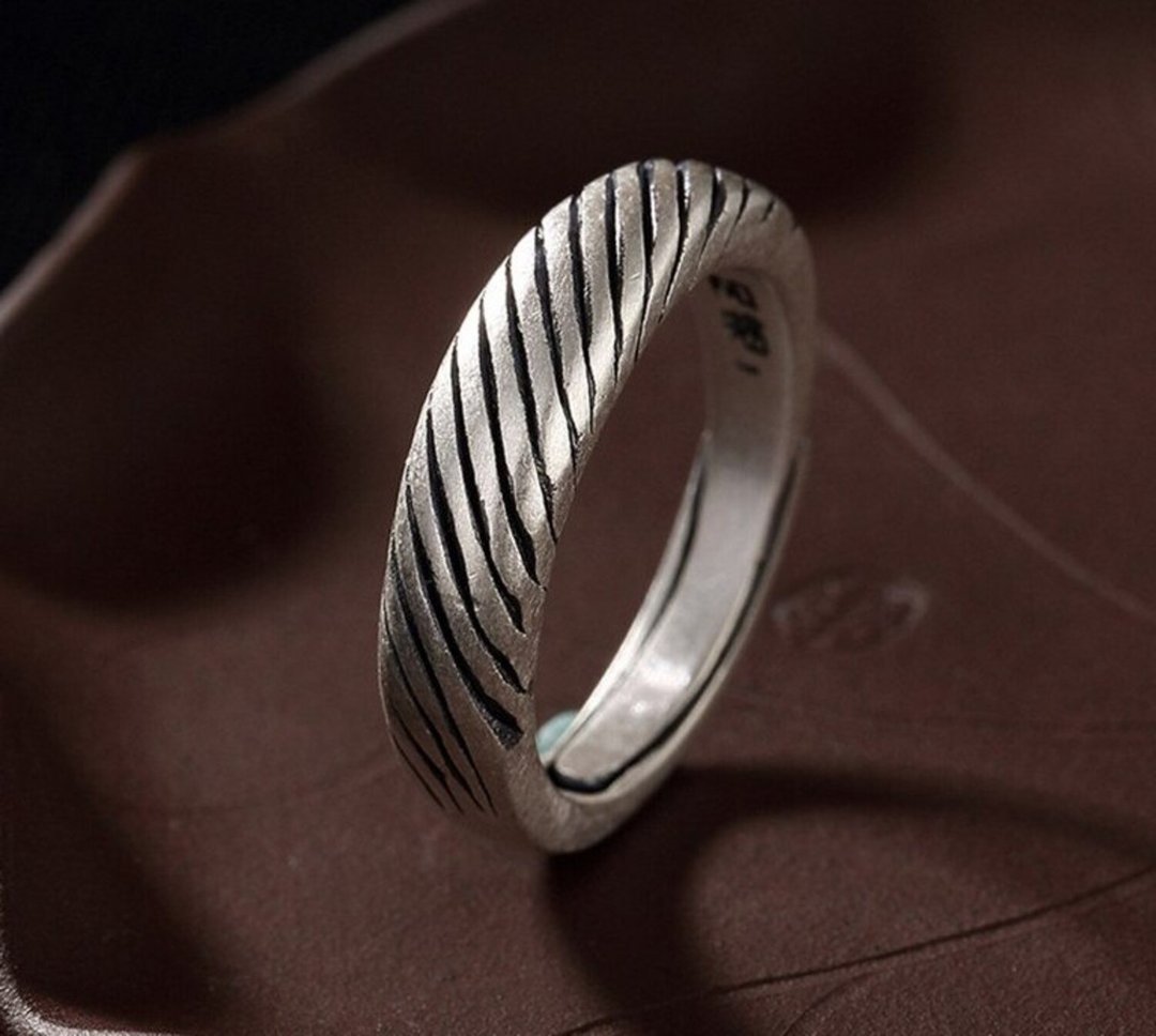 Real 990 Silver Fine Jewelry Women Retro Handmade Carved Stripes Finger Rings - 戒指 - 纯银 银色