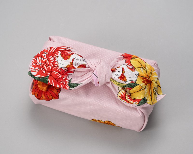 KASHIKO金泽九谷烧手工制风吕敷 – 百花招财猫 / 二巾 纯棉 京都 - 丝巾 - 棉．麻 粉红色