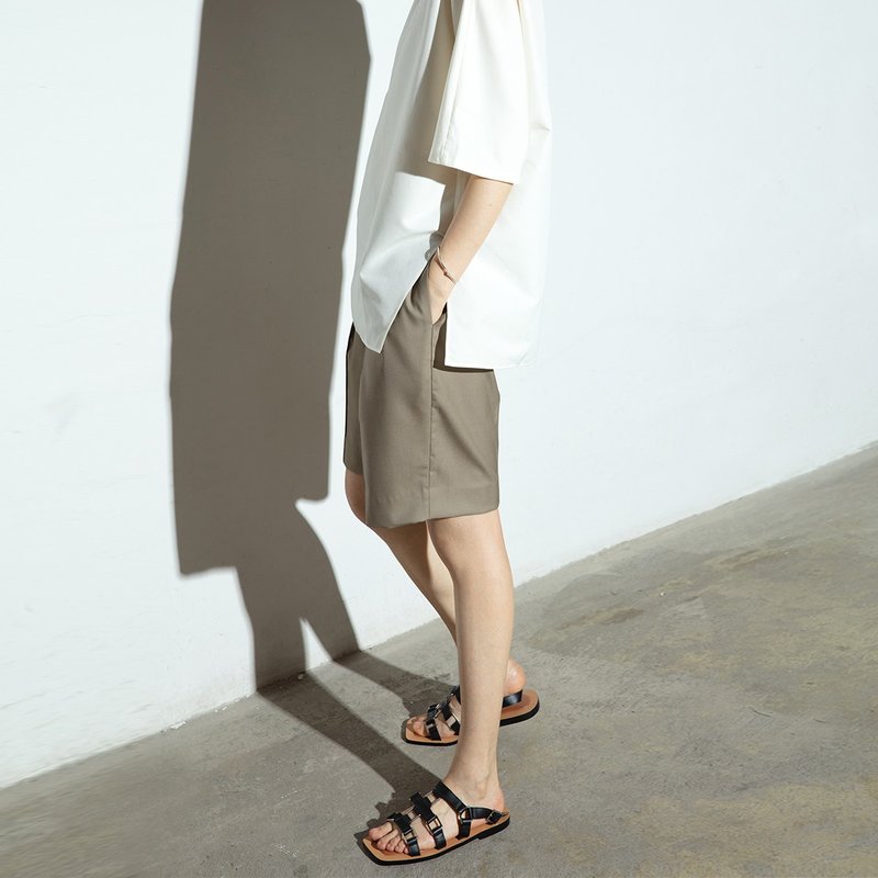 春夏精纺羊毛料 直筒宽松五分休闲西装短裤 通勤休闲短裤 - 女装短裤 - 其他材质 卡其色