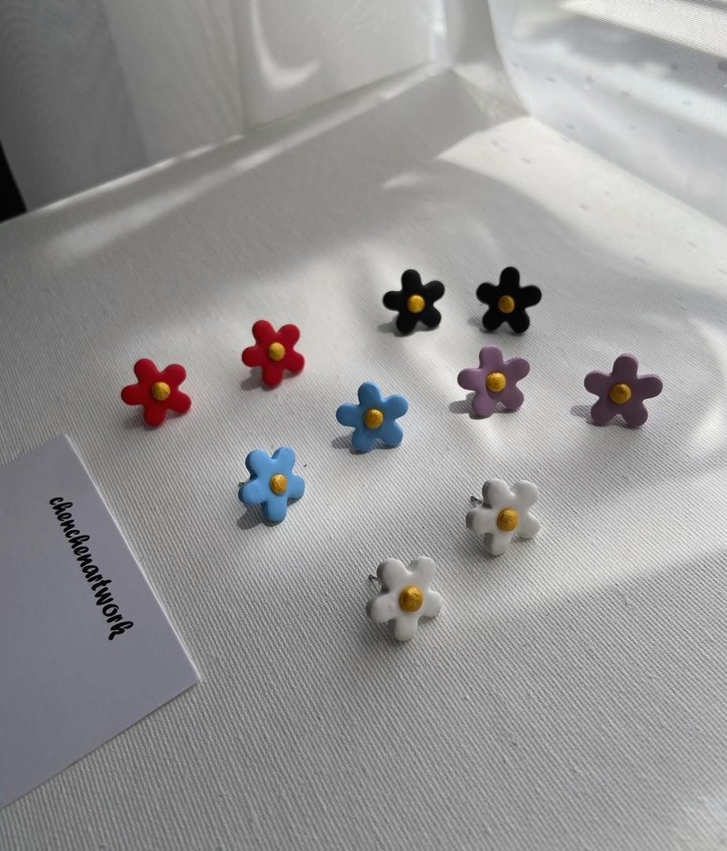 小花 雏菊 小花耳环 雏菊耳环 软陶耳环 海外独家设计 手作耳环 - 耳环/耳夹 - 其他材质 