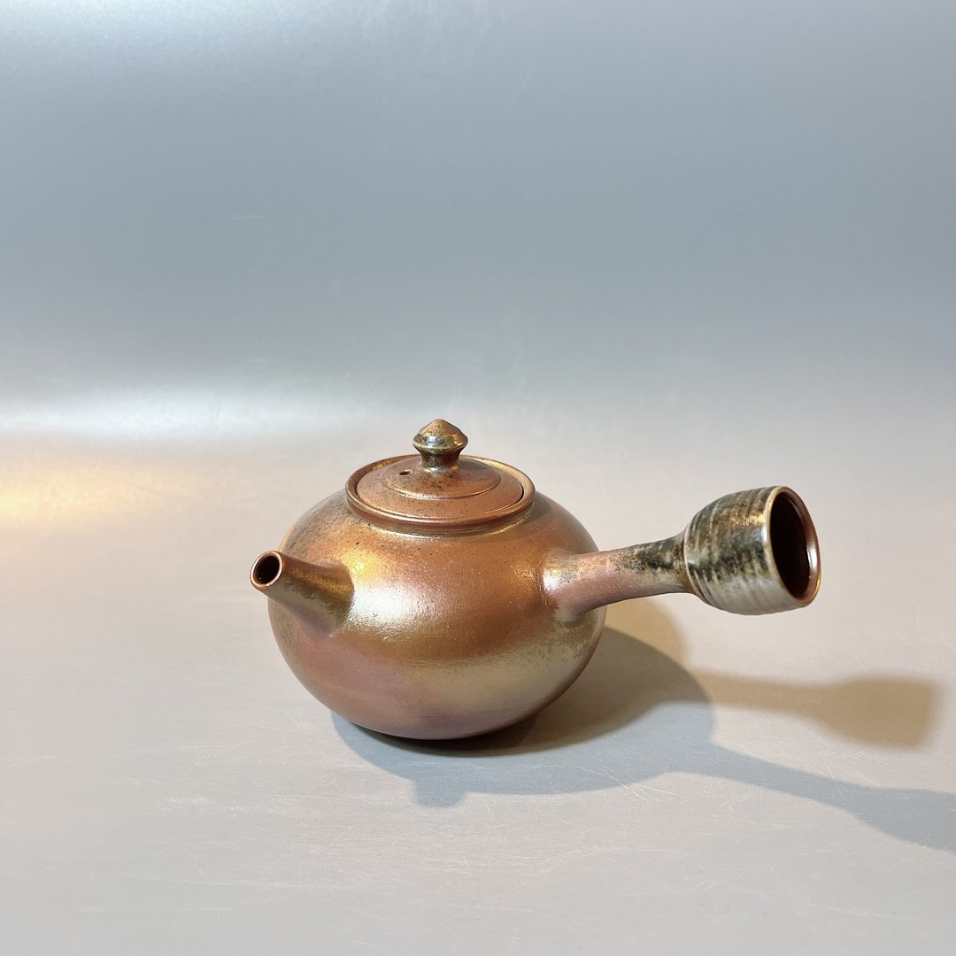 柴烧金彩玫瑰金茶壶 / 小平凡手作 - 茶具/茶杯 - 陶 
