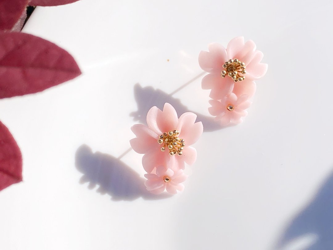 浪漫樱花朵朵 手工软陶耳环 | 耳夹 - 耳环/耳夹 - 粘土 粉红色