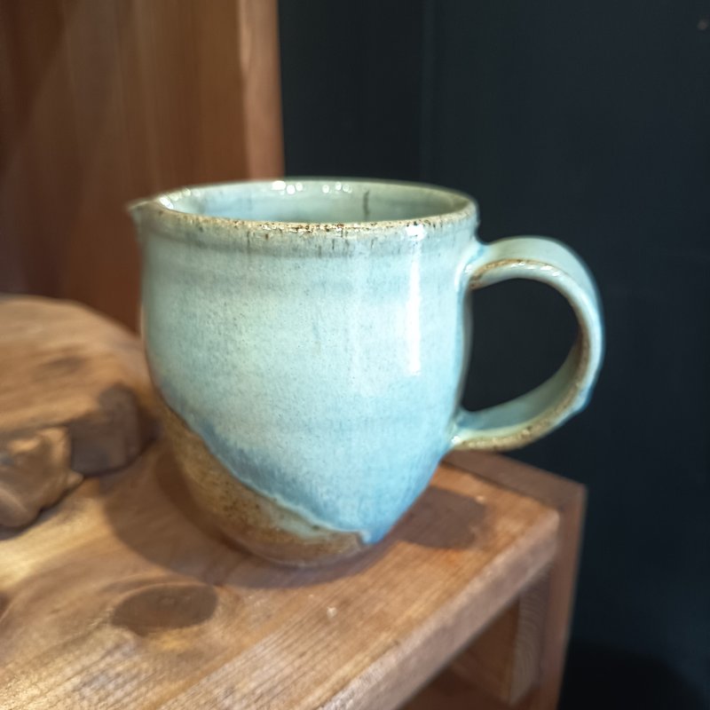 陶艺家陈炫亨手拉胚折口咖啡杯马克杯公道杯钧釉天青釉 - 咖啡杯/马克杯 - 陶 多色