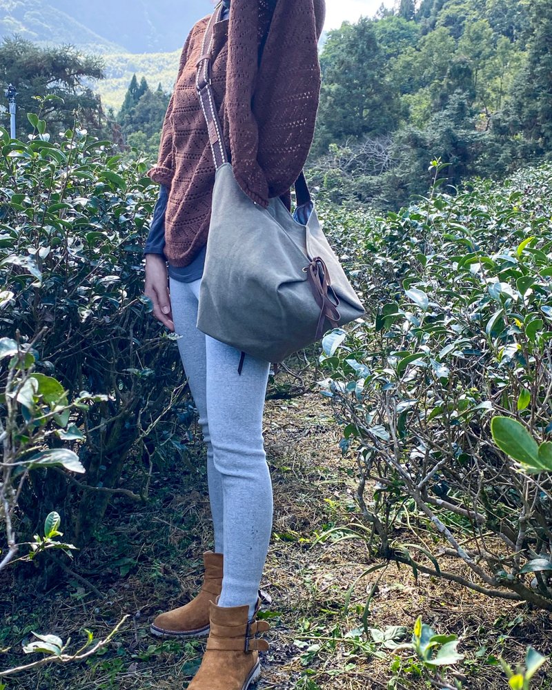 蝴蝶斜背包 - 侧背包/斜挎包 - 棉．麻 