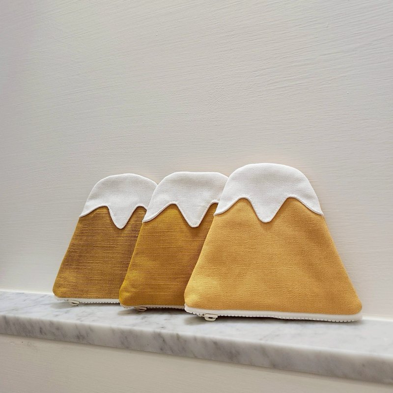 黄色系富士山零钱包 - 零钱包 - 棉．麻 