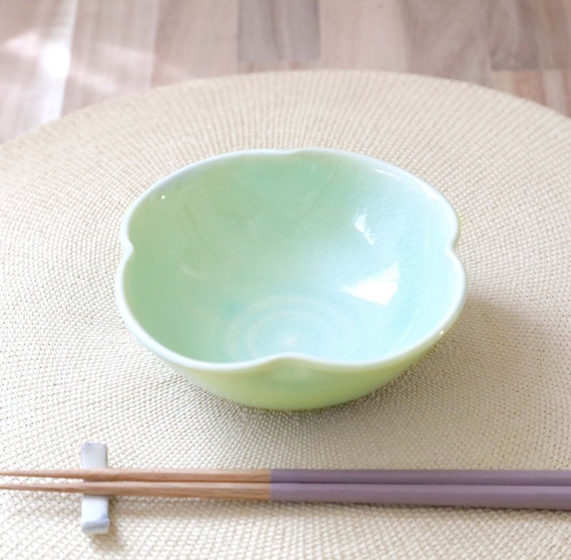 蓝色釉药四叶小钵 - 碗 - 陶 蓝色