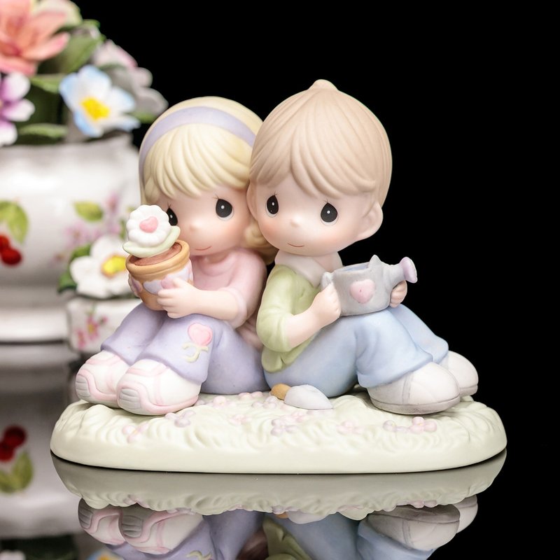 美国Precious Moments爱在绽放 情侣水滴娃娃陶瓷摆饰 情人节礼品 - 玩偶/公仔 - 瓷 