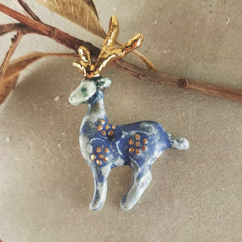 bronze stag brooch - 胸针 - 陶 