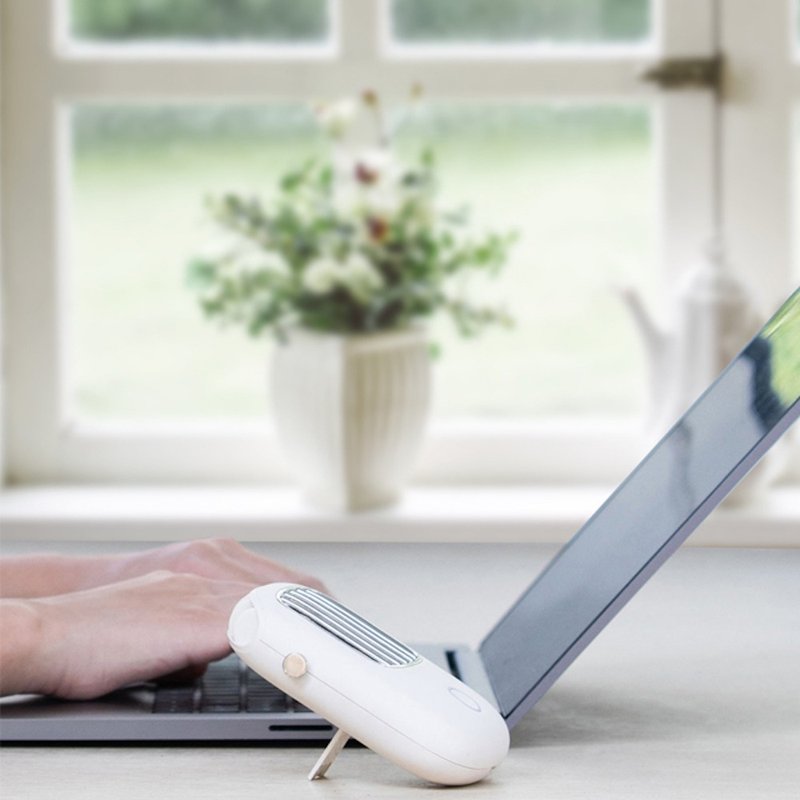 Robôs 迷你便携电风扇 (3色) - 电扇 - 其他材质 白色