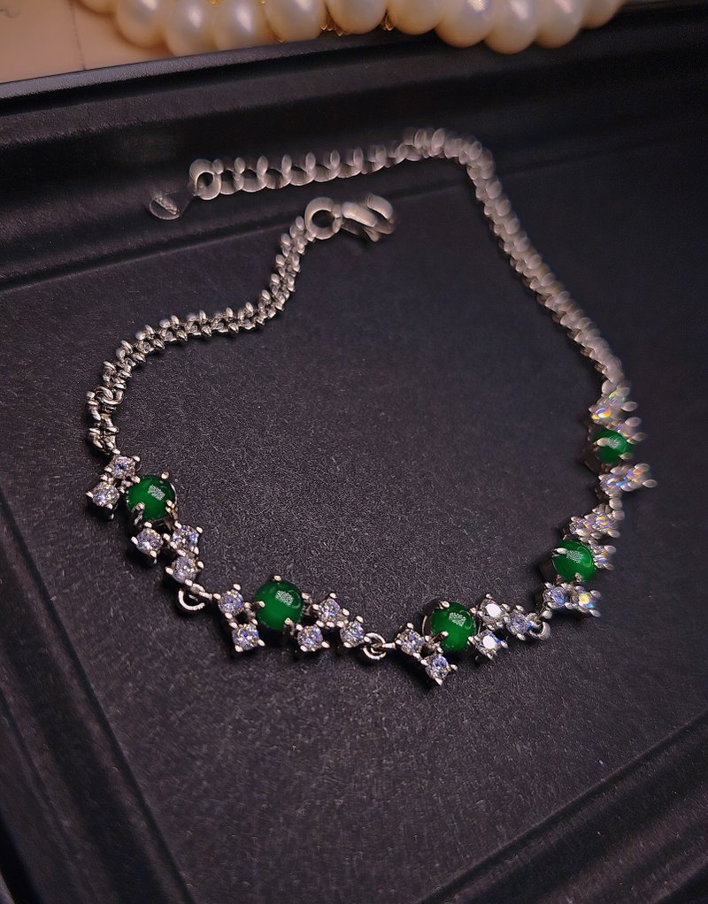 |高贵美人|A货翡翠冰绿蛋面4mm纯银镀18k多颗豪镶款手链 - 手链/手环 - 玉石 