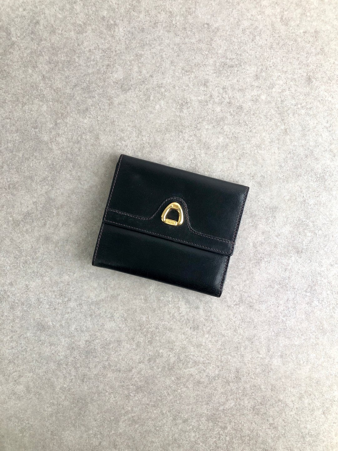 【日本直送，名牌二手包装】CELINE赛琳皮钱包黑马衔扣皮革Compact Vintage Vintage Old mtikgu - 皮夹/钱包 - 真皮 黑色