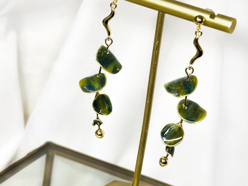 耳针x耳夹水晶花_日叶_光点饰品 - 耳环/耳夹 - 树脂 绿色