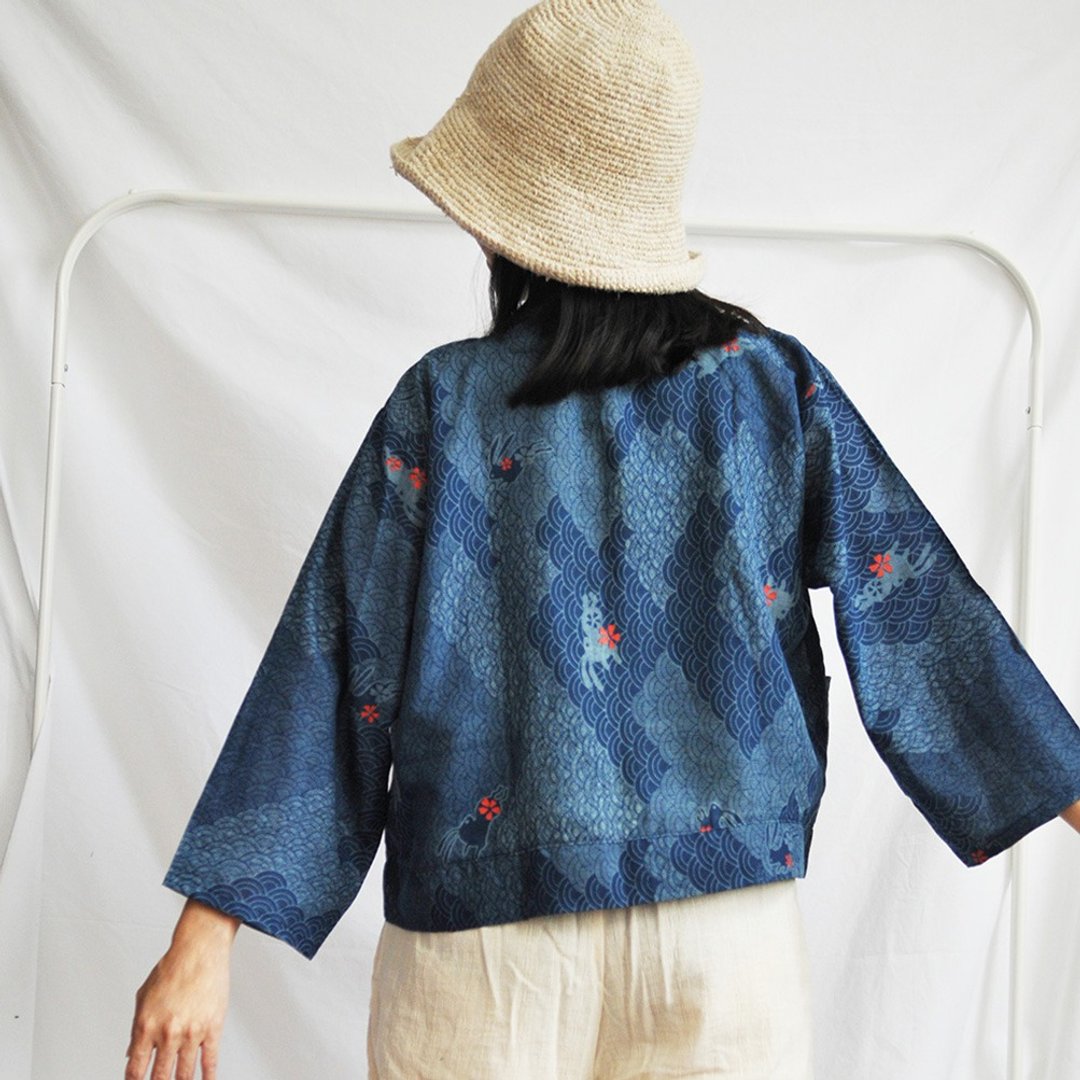Japanese style Print Indigo Yukata - 女装休闲/机能外套 - 棉．麻 蓝色
