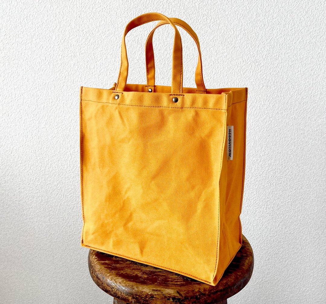 Paraffin Canvas Handbag_M size_Orange - 手提包/手提袋 - 棉 橘色