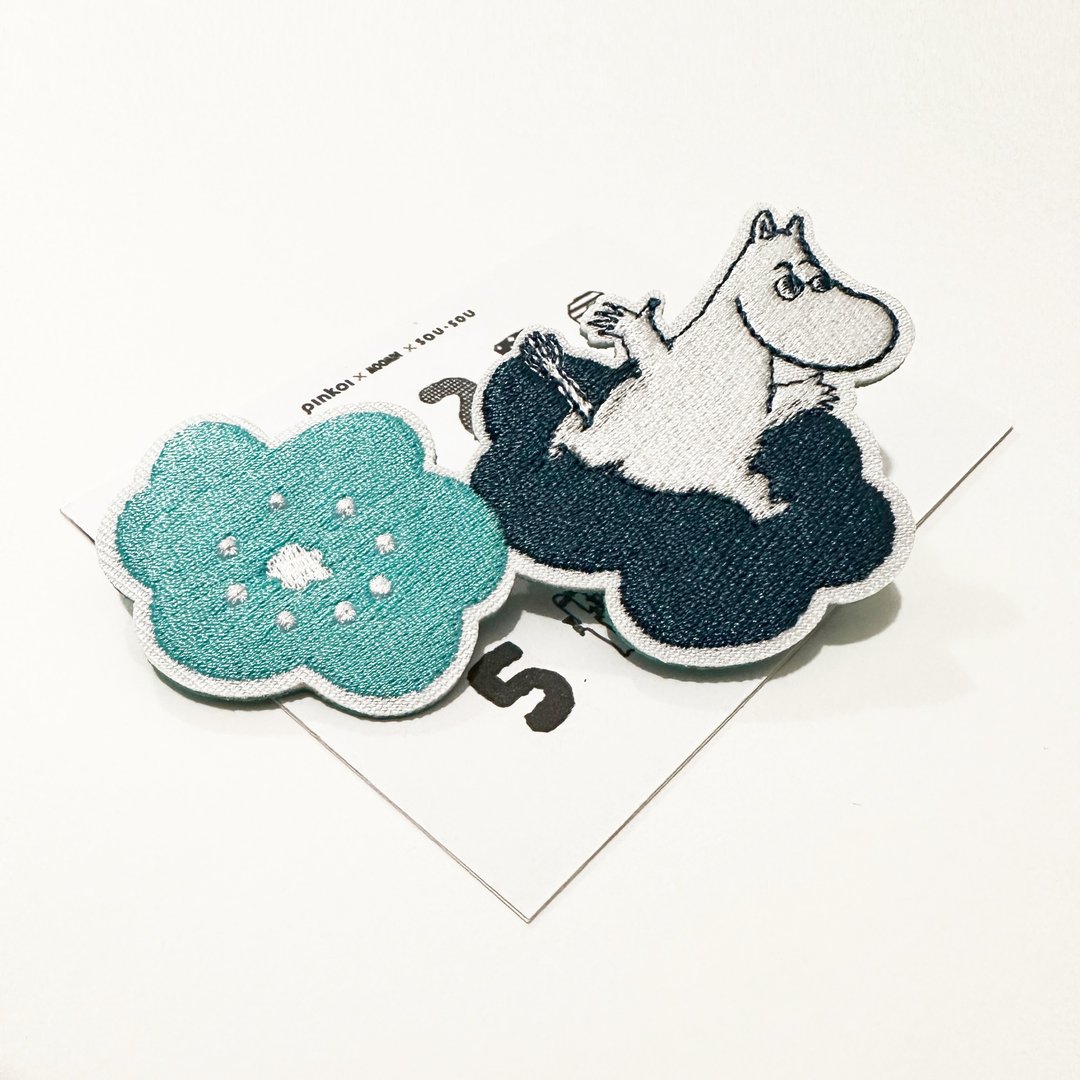 【Pinkoi x Moomin x SOU・SOU】刺绣扣针 - Moomin (C) - 胸针 - 绣线 