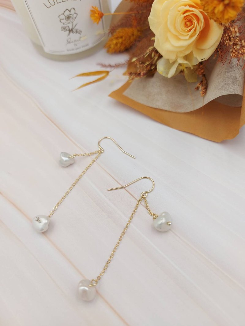 唯美巴洛克双链珍珠耳环 - 耳环/耳夹 - 其他金属 